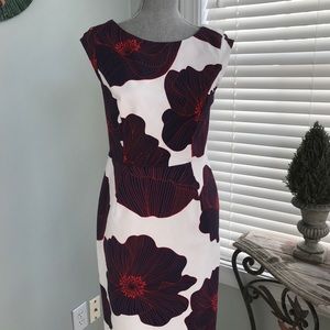 Elizabeth McKay floral cap-sleeve sheath Size 8